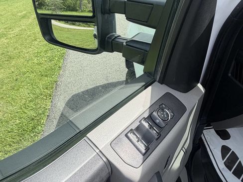 Used 2021 Ford F350 XL w/ Power Equipment Group AWD/4WD image 39