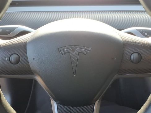 Used 2019 Tesla Model 3 Standard Range Plus image 5