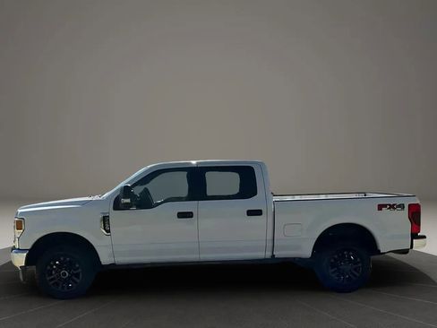 Used 2021 Ford F250 XLT AWD/4WD image 2