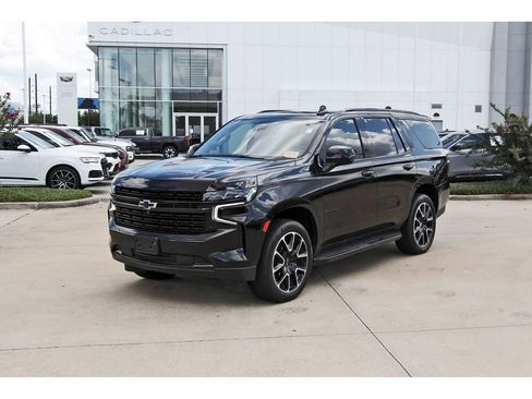 Used 2024 Chevrolet Tahoe RST w/ Luxury Package AWD/4WD image 3