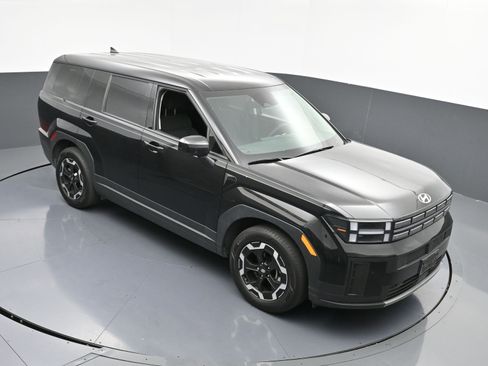 Used 2025 Hyundai Santa Fe SE image 28