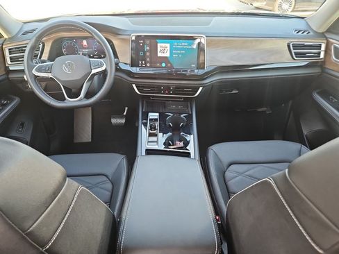 Used 2026 Volkswagen Atlas SE FWD image 17