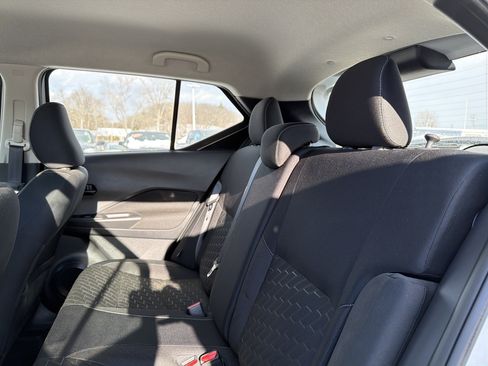 Used 2022 Nissan Kicks S image 26