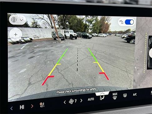 Used 2025 Ford Explorer ST-Line w/ ST-Line Street Pack image 13