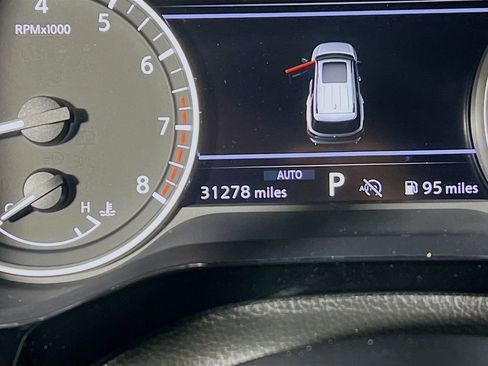Used 2024 Nissan Pathfinder Rock Creek AWD/4WD image 11