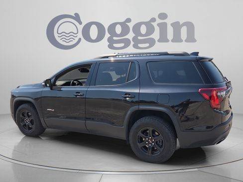 Used 2023 GMC Acadia AT4 w/ Technology Package AWD/4WD image 3