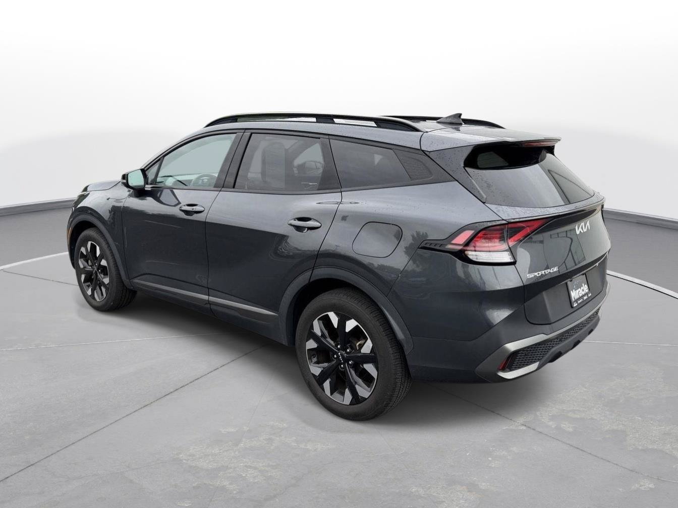 Used 2024 Kia Sportage X-Line w/ X-Line Premium Package AWD/4WD image 2