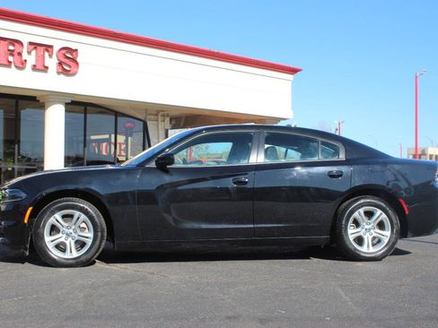 Used 2023 Dodge Charger SXT RWD image 6