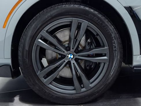 Used 2025 BMW X7 xDrive40i w/ Executive Package AWD/4WD image 26