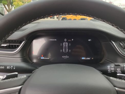 New 2025 Jeep Grand Cherokee Altitude w/ Trailer Tow Package image 26