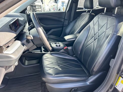 Used 2021 Ford Mustang Mach-E Select image 9
