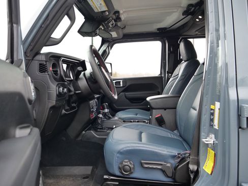 Used 2024 Jeep Wrangler Unlimited Rubicon w/ Safety Group image 24