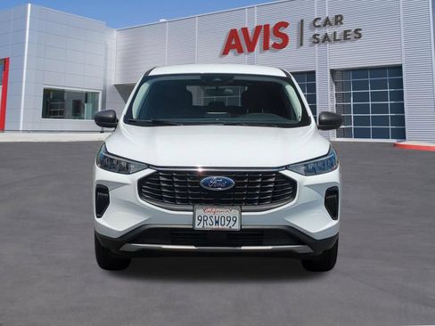 Used 2025 Ford Escape Active AWD/4WD image 2