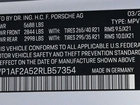 Certified 2024 Porsche Macan GTS AWD/4WD image 31