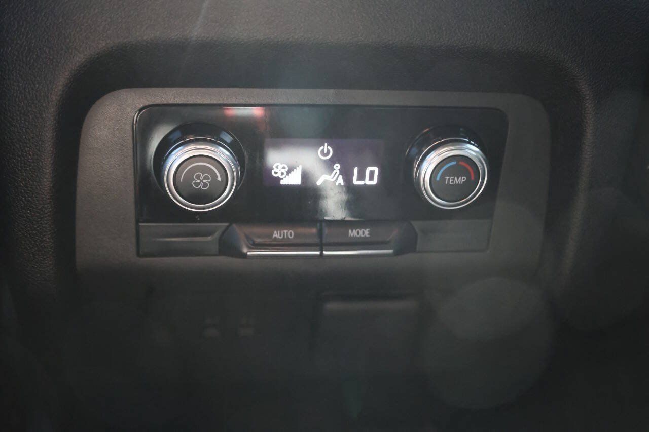 Used 2025 GMC Acadia AT4 AWD/4WD image 21