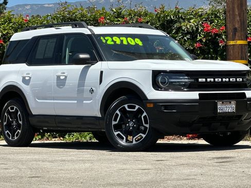 Used 2023 Ford Bronco Sport Outer Banks AWD/4WD image 1