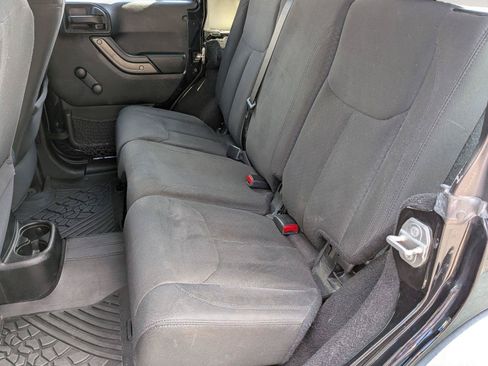 Used 2016 Jeep Wrangler Unlimited Sport AWD/4WD image 25