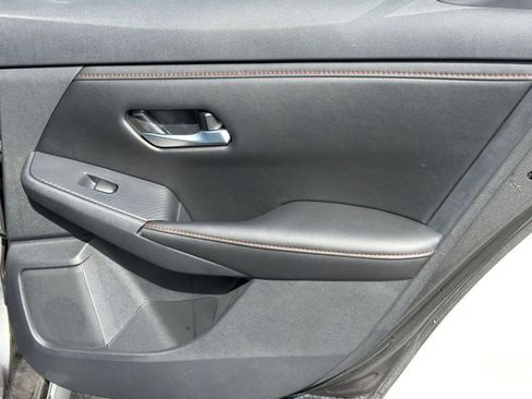 Used 2025 Nissan Sentra SR FWD image 21