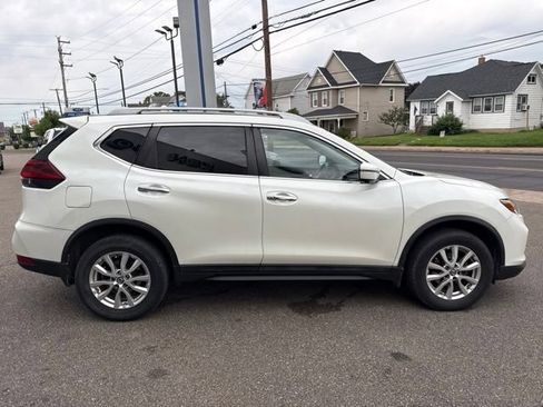 Used 2018 Nissan Rogue SV w/ Premium Package AWD/4WD image 5