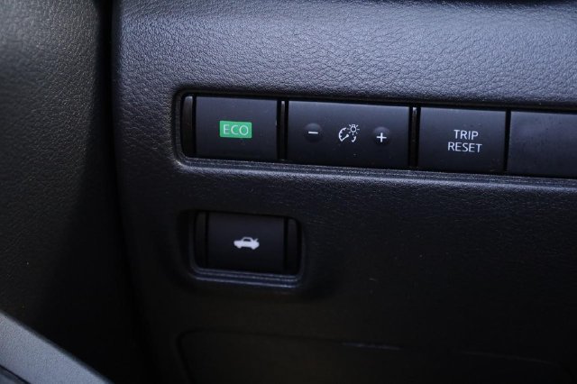 Certified 2025 Nissan Sentra SV w/ SV Premium Package FWD image 21