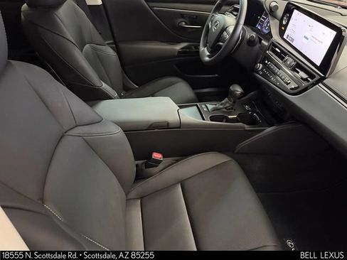 Used 2024 Lexus ES 300h w/ Premium Package FWD image 12