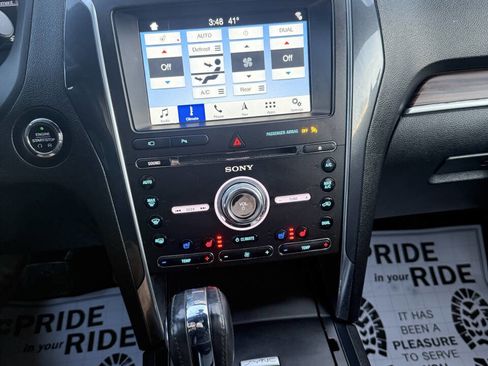 Used 2018 Ford Explorer Limited w/ Ford Safe & Smart Package image 27