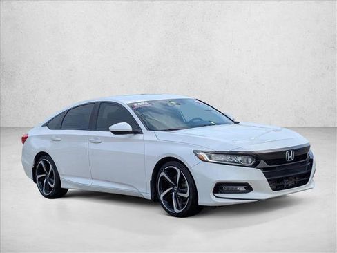 Used 2018 Honda Accord Sport image 3