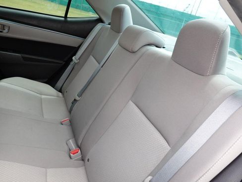 Used 2014 Toyota Corolla LE FWD image 19