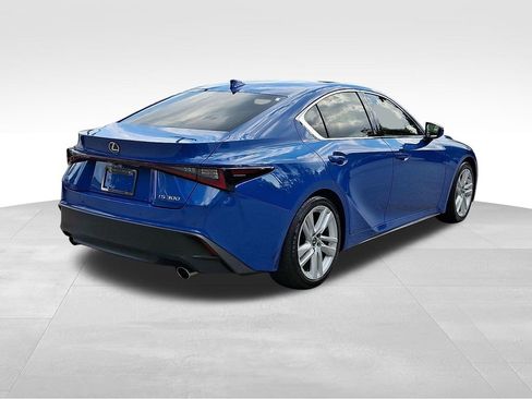 Used 2023 Lexus IS 300 w/ Comfort Package RWD image 6