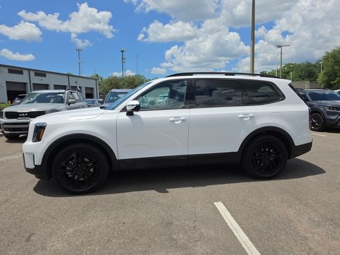 Certified 2025 Kia Telluride SX Prestige X-Line AWD/4WD image 5