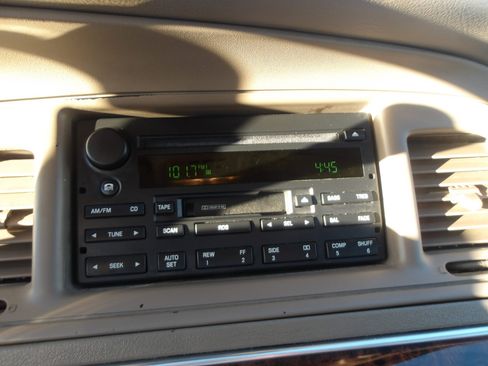 Used 2004 Mercury Grand Marquis LS image 22