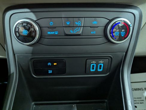 Used 2022 Ford EcoSport S image 19