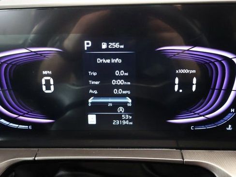 Used 2025 Kia Telluride S AWD/4WD image 17