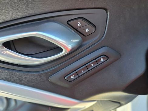 Used 2020 Chevrolet Camaro SS image 16