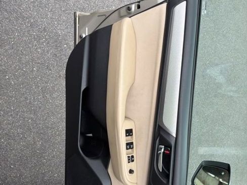 Used 2016 Subaru Outback 2.5i Premium image 15