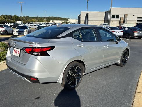 New 2025 Nissan Versa SR w/ Trunk Package image 5