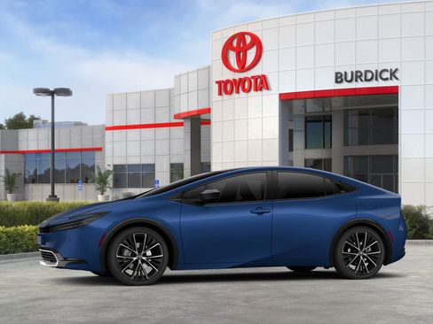 New 2026 Toyota Prius XLE FWD image 5