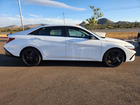 New 2026 Hyundai Elantra SEL Sport image 3