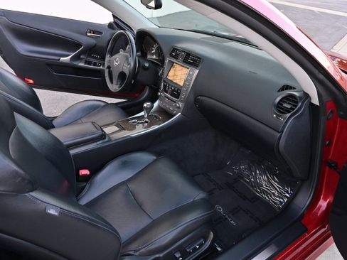 Used 2010 Lexus IS 250C RWD image 15