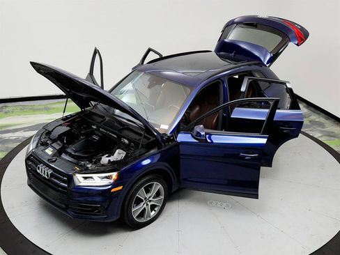 Used 2019 Audi Q5 Prestige w/ Prestige Package image 38