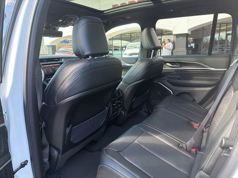 New 2026 Jeep Grand Cherokee Limited image 13