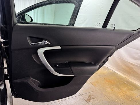 Used 2017 Buick Regal AWD image 17