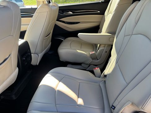 Used 2020 Buick Enclave Essence w/ Sound and Sites Package image 17