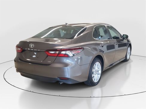 Certified 2022 Toyota Camry LE image 7