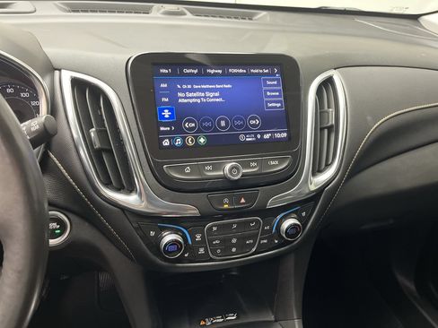 Used 2022 Chevrolet Equinox Premier AWD/4WD image 19