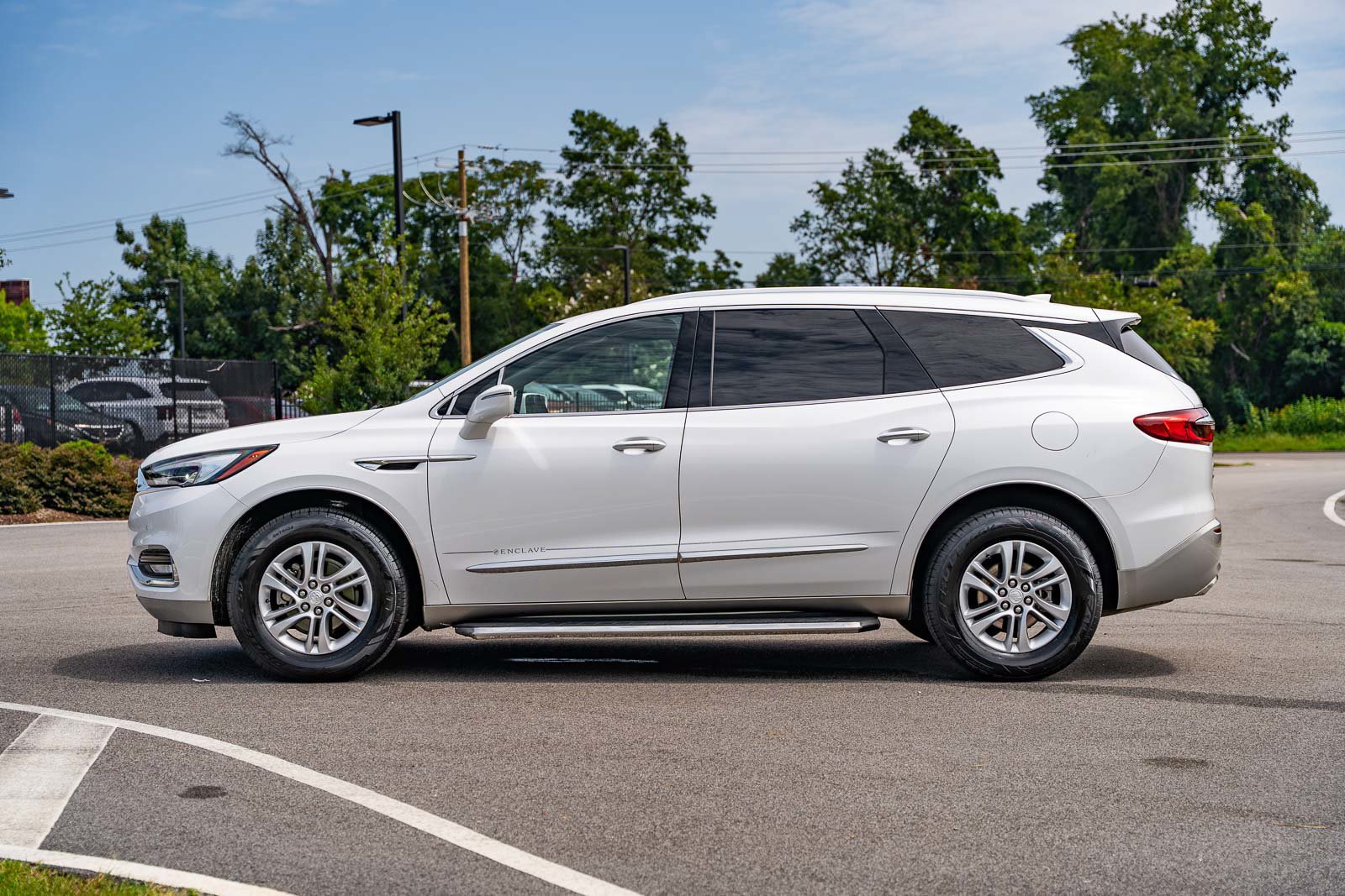 Used 2018 Buick Enclave Premium FWD image 4