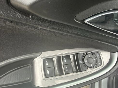 Used 2024 Chevrolet Malibu LT FWD image 15
