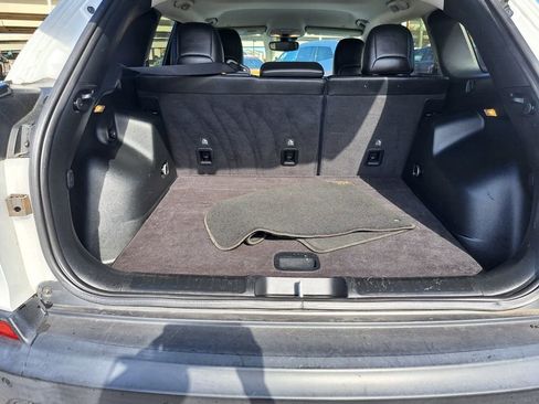 Used 2023 Jeep Cherokee Altitude Lux image 27