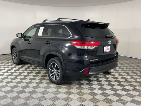 Used 2017 Toyota Highlander XLE AWD/4WD image 15