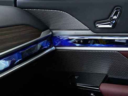 New 2025 BMW 760i xDrive image 31